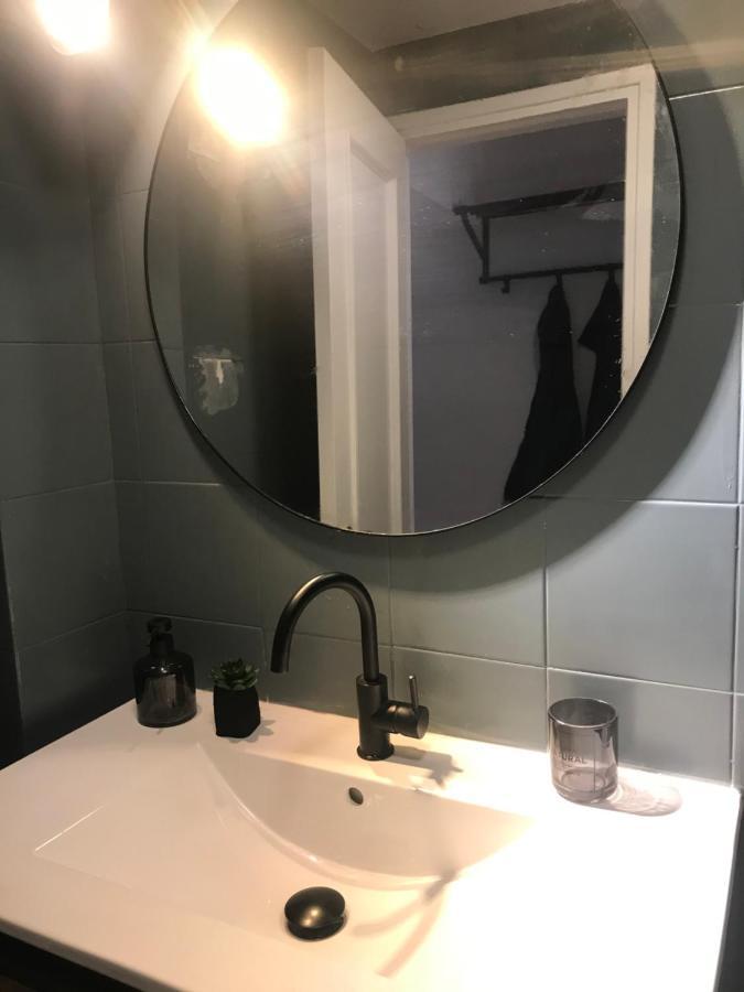 Apartamento con mucho encanto en el Barri Vell , Old Town, de Girona, El Cul de la Lleona Exterior foto